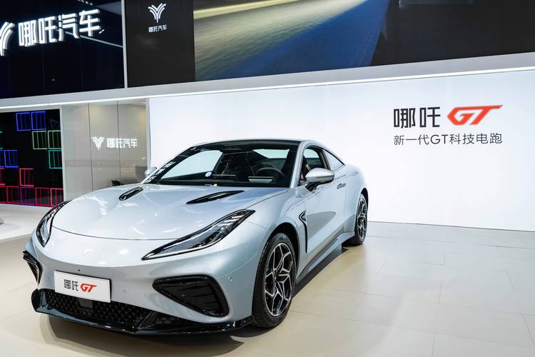 佛山顺德区创时锐企业管理咨询哪吒汽车在智能汽车领域的表现，领途汽车在新能源汽车市场中的影响力